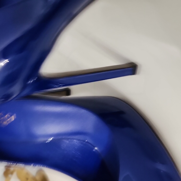 Authentic Gucci pumps - Picture 6 of 6